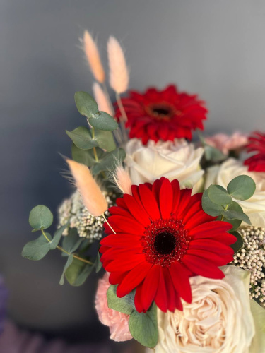КомпозицияМагическая красота с герберами